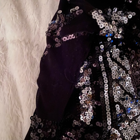 XL Express Sequin Dress - Picture 4 of 6